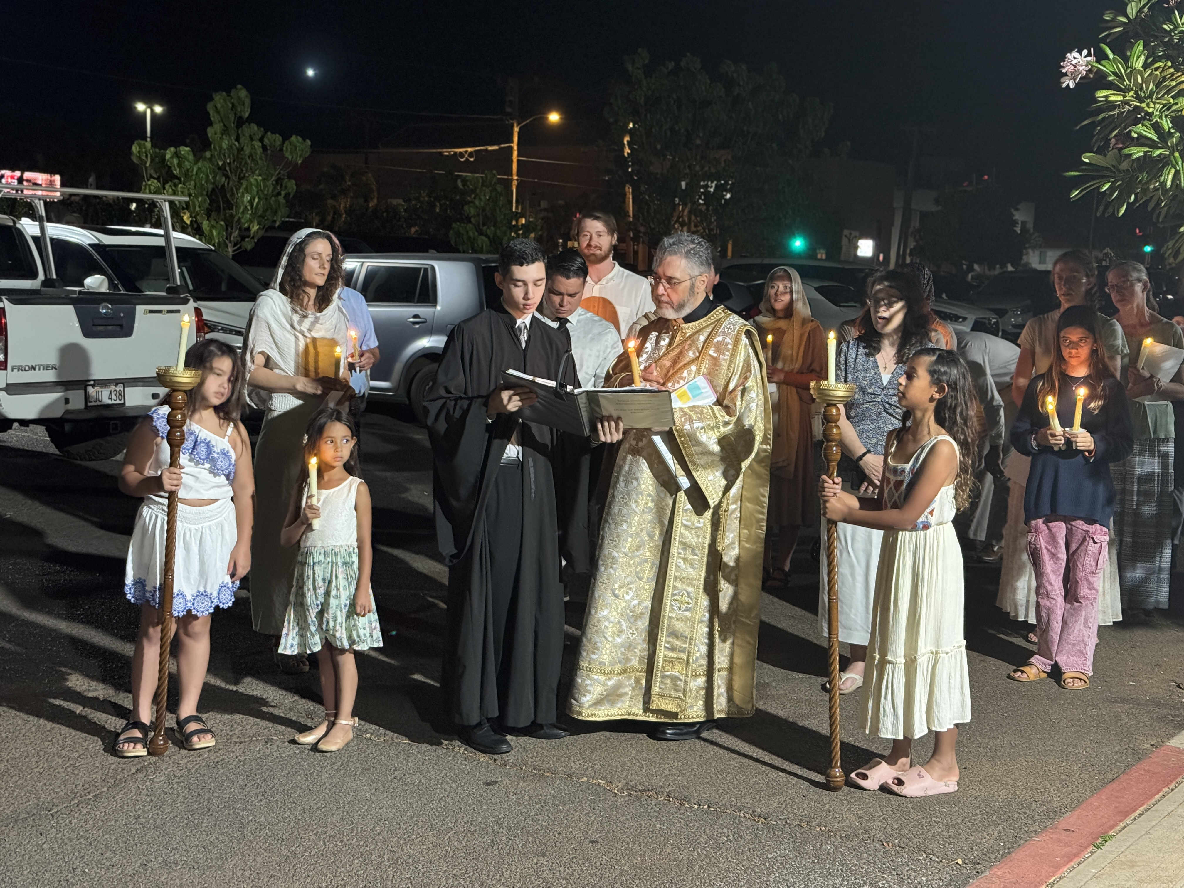 Procession into the church after the Ecumenical procession of lights